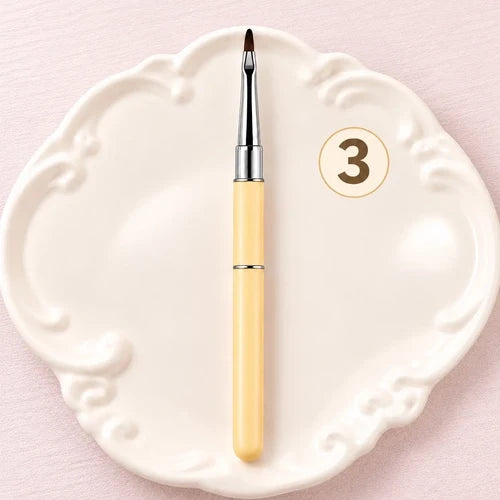 AU NAILS Premium Nail Art Brush No. 3 shaped detail brush