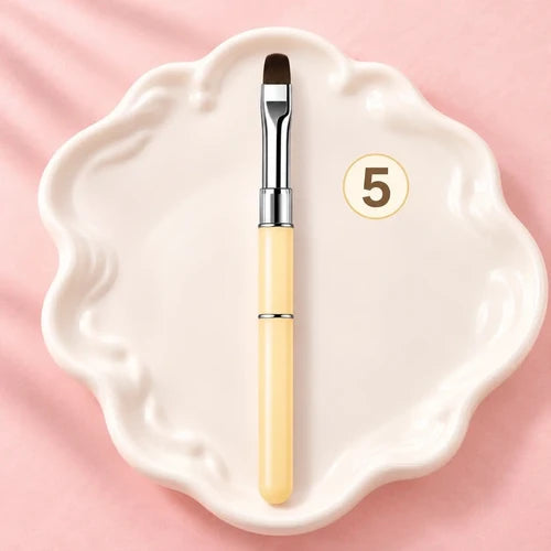 AU NAILS Premium Nail Art Brush No. 5 for smooth application